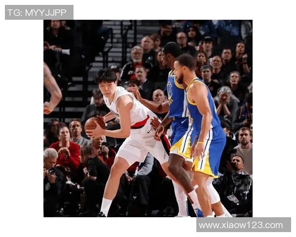 开拓者与太阳的激烈对决谁能在NBA赛场上笑到最后